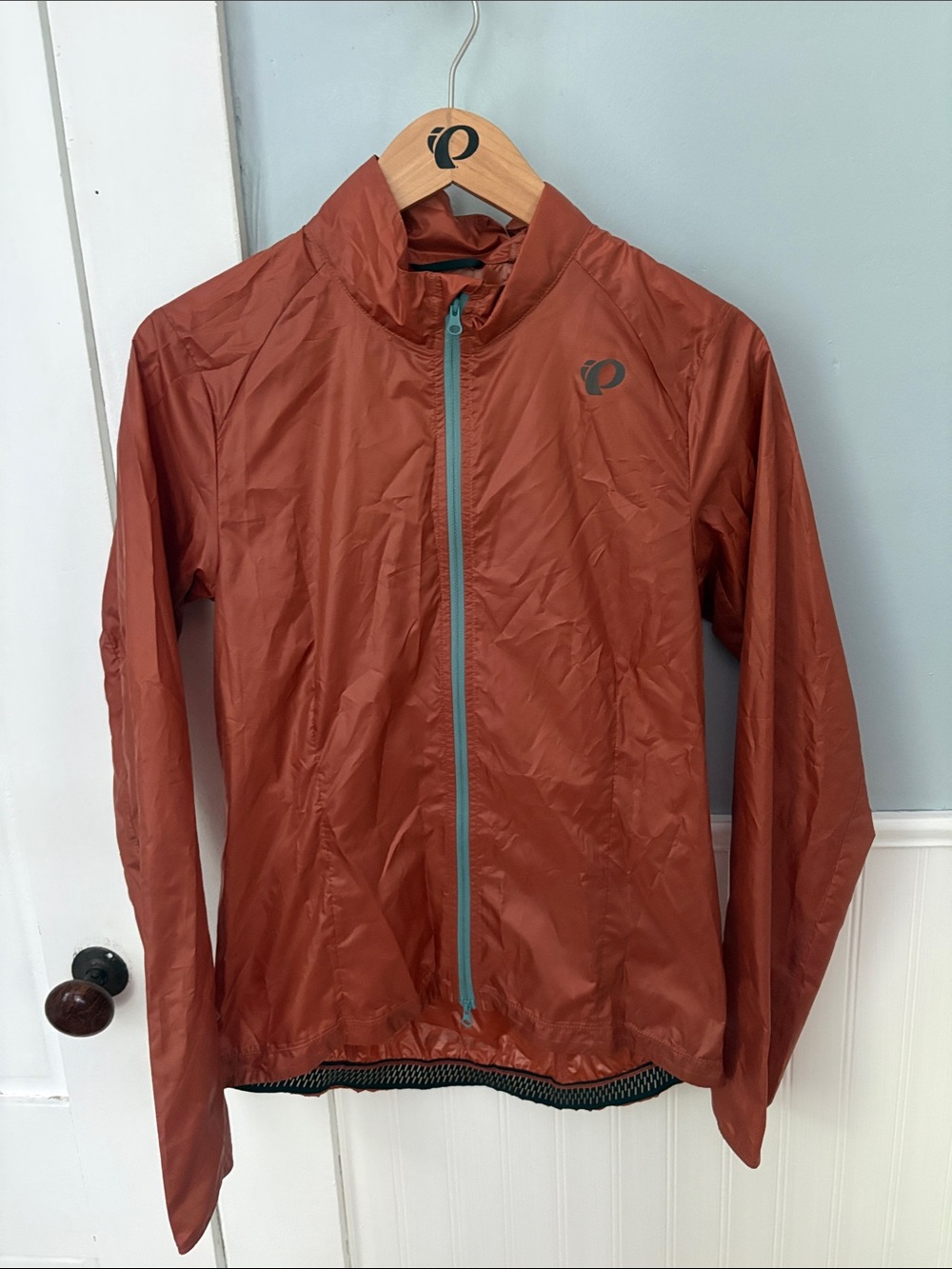 Pear Izumi Women's Attack Barrier Jacket, size M, clay/ arctic color
